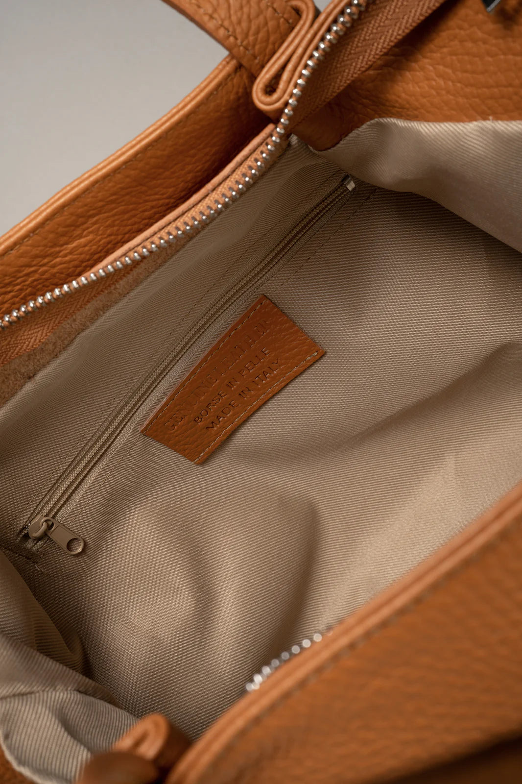 TOSCANA TOTE HANDBAG